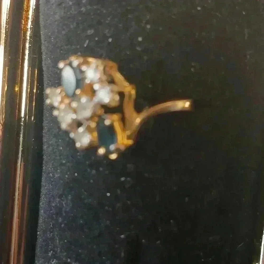 Vtg. 18K GE Oval Cut Sapphire Moissanite - Women's Size 6 - Used Con. - Picture 8 of 12